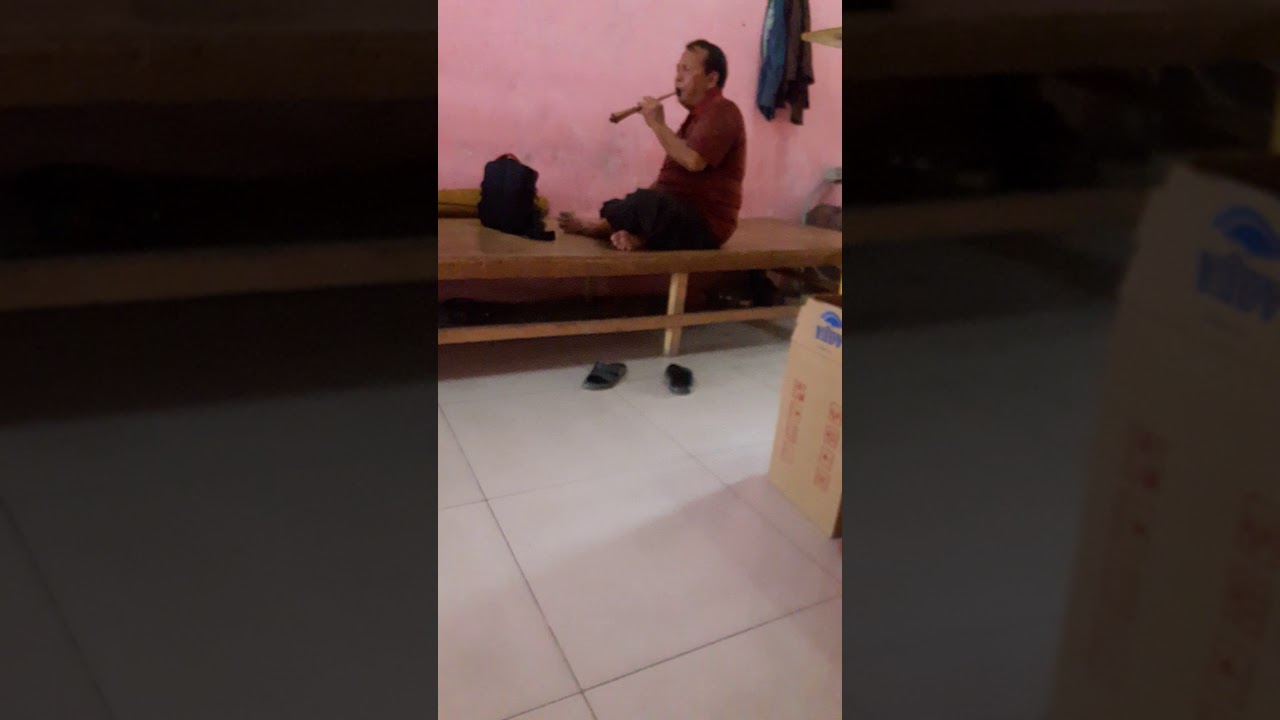 Musik tradisi karo - YouTube