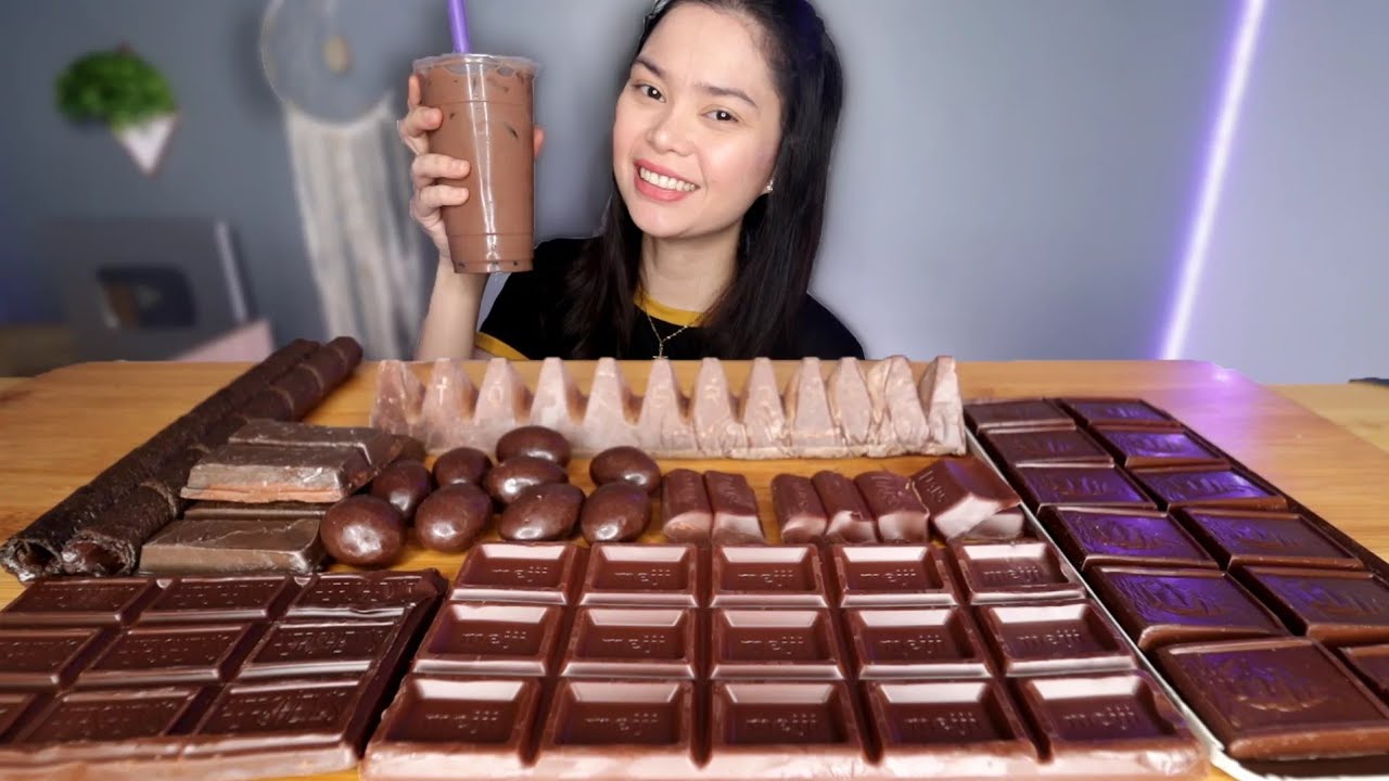 DARK CHOCOLATE MUKBANG