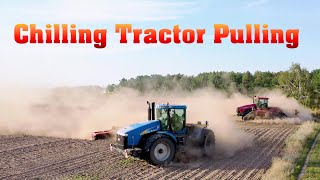 Chilling Tractor Pulling ! - New Holland T9 vs. Case IH STX 450