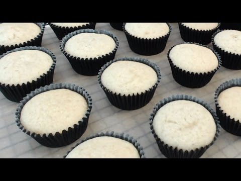 how-to-make-gluten-free-vanilla-cupcakes