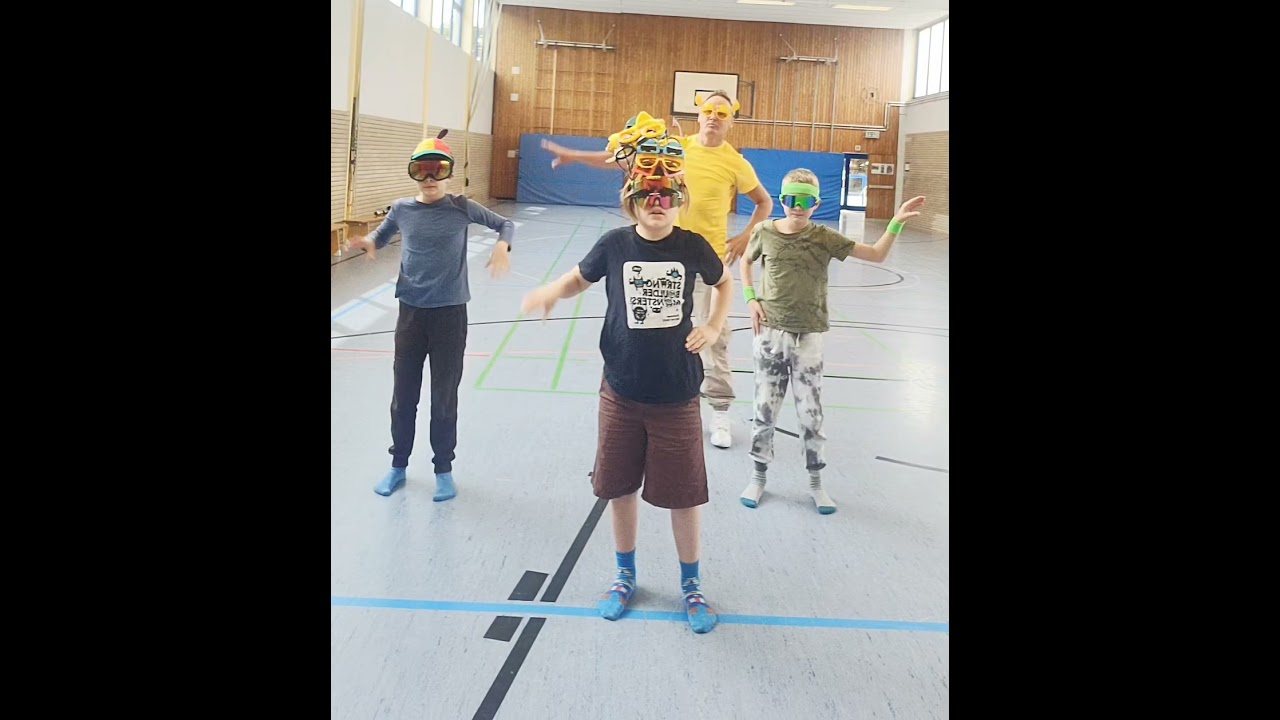 Party Prince chicken 🐔