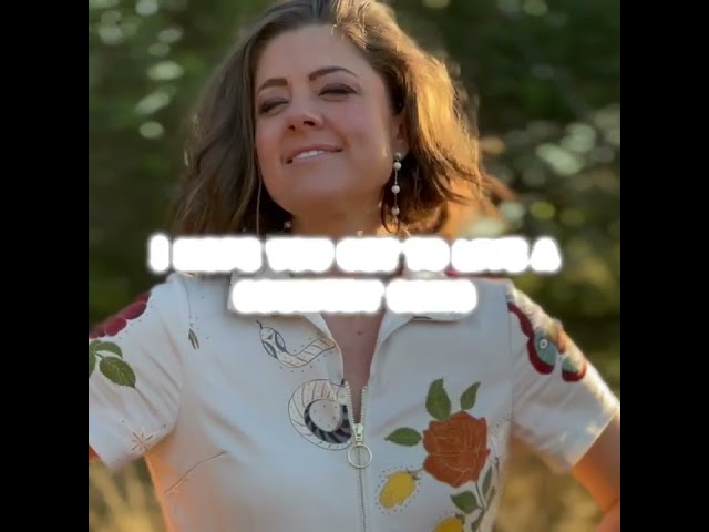 Amber Lawrence - Live A Country Song