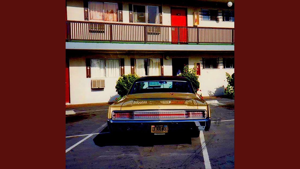 YouTubeでBack To The Hotel (Radio Version)を視聴