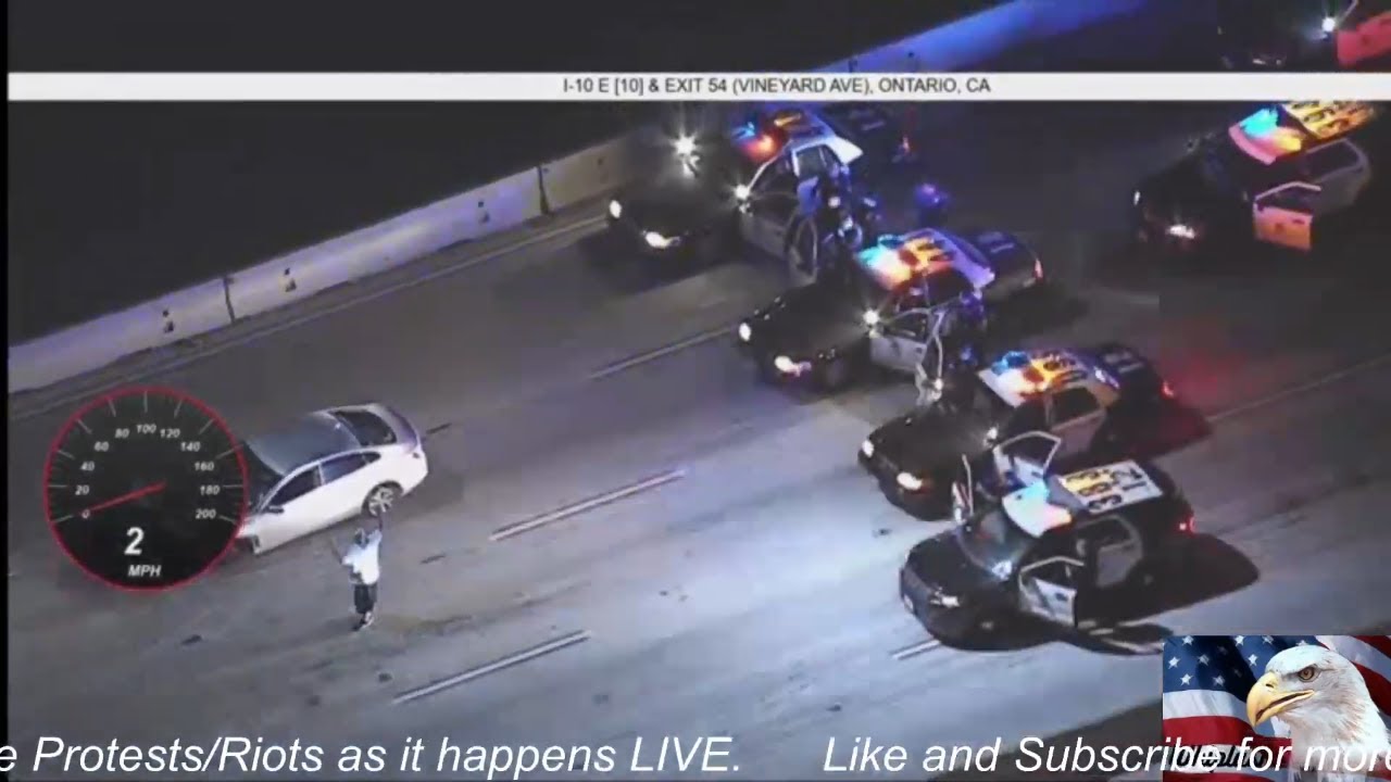 *LIVE* LA Police chase comes to a peaceful end. - YouTube