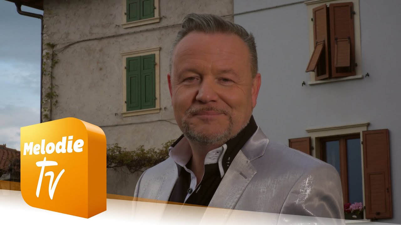 Watch Stefan Micha - Udo Jürgens Medley (Musikvideo) on YouTube Watch Stefan Micha - Udo Jürgens Medley (Musikvideo) on YouTube