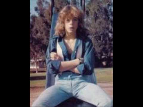 Leif Garrett Sings " Lola "