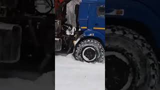 КАМАЗ ПОЛОЖИЛИ НА БОК #shorts #offroad #бездорожье #камаз #работа #зима