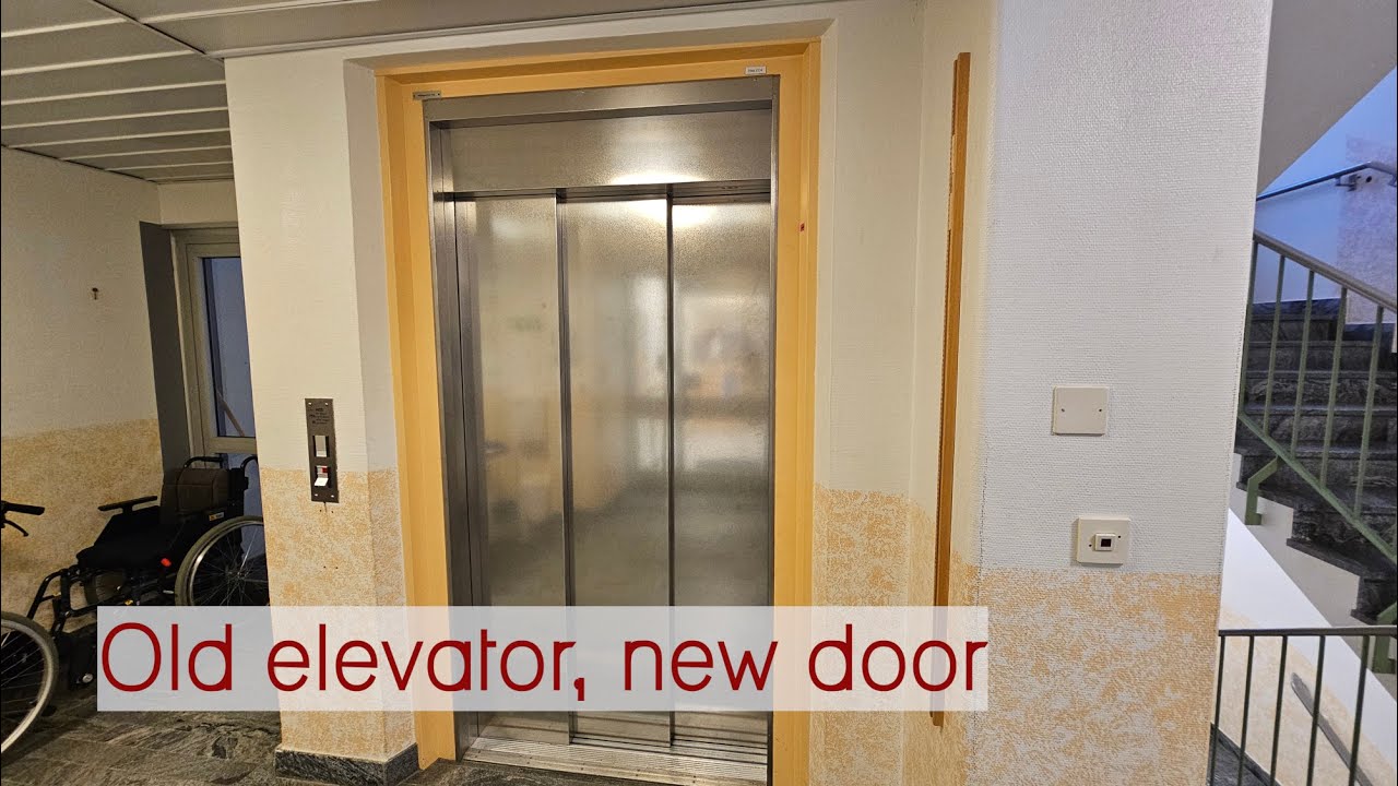 1978 DEVE elevator (door mod) - Hörnefors health center, Sweden