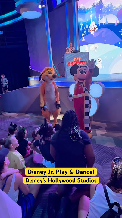 Disney Jr. Play & Dance at Disney's Hollywood Studios #vampirina #pumba #mickymous #docmcstuffins