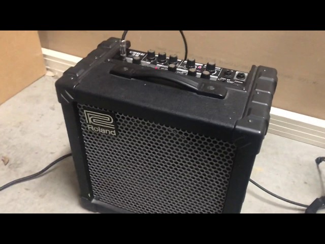 Roland Cube 30 Amp Demo - YouTube