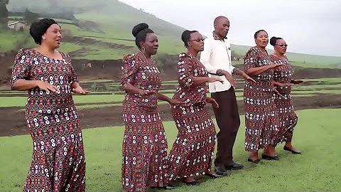 KINYWA CHANGU - Kwaya Kuu Ya Mt. Cesilia Arusha - Tanzania
