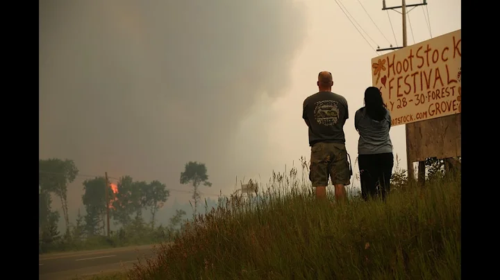 Raging wildfire forces 100 Mile House evacuation