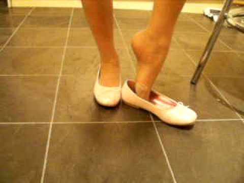 Giselle Pink Ballerinas Foot Fetish.avi