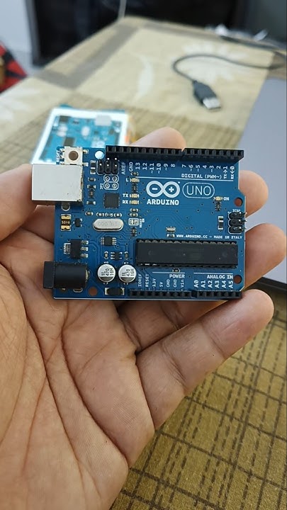 Arduino Uno - Open Source Micro-Controller based on microchip ...