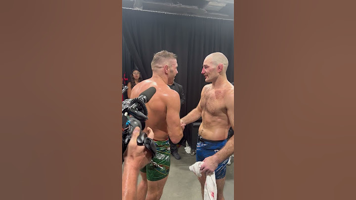 Beautiful sportsmanship between Dricus Du Plessis & Sean Strickland | UFC 312 #shorts #UFC