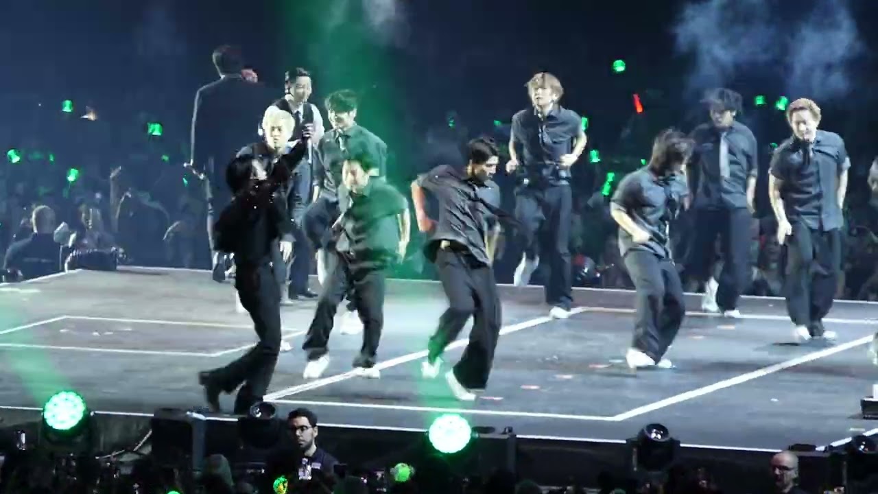 ATEEZ - BOUNCY- [TOWARD THE LIGHT: WILL TO POWER] - PARIS - La Défense Arena - 22.02.25