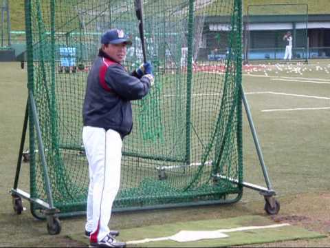 高井雄平・バント練習