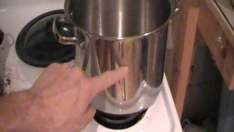 How to make rabbit broth.