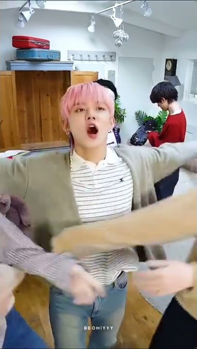 [TXT] yeonjun really said 'sorry i'm an anti romantic'