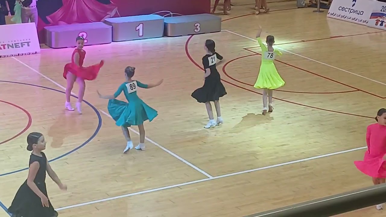 Танец джайв на Чемпионате по бальным танцам в Казани.