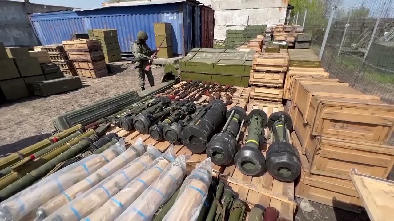 foreign  weapons (javelins and nlaws )seized during the russian invasion