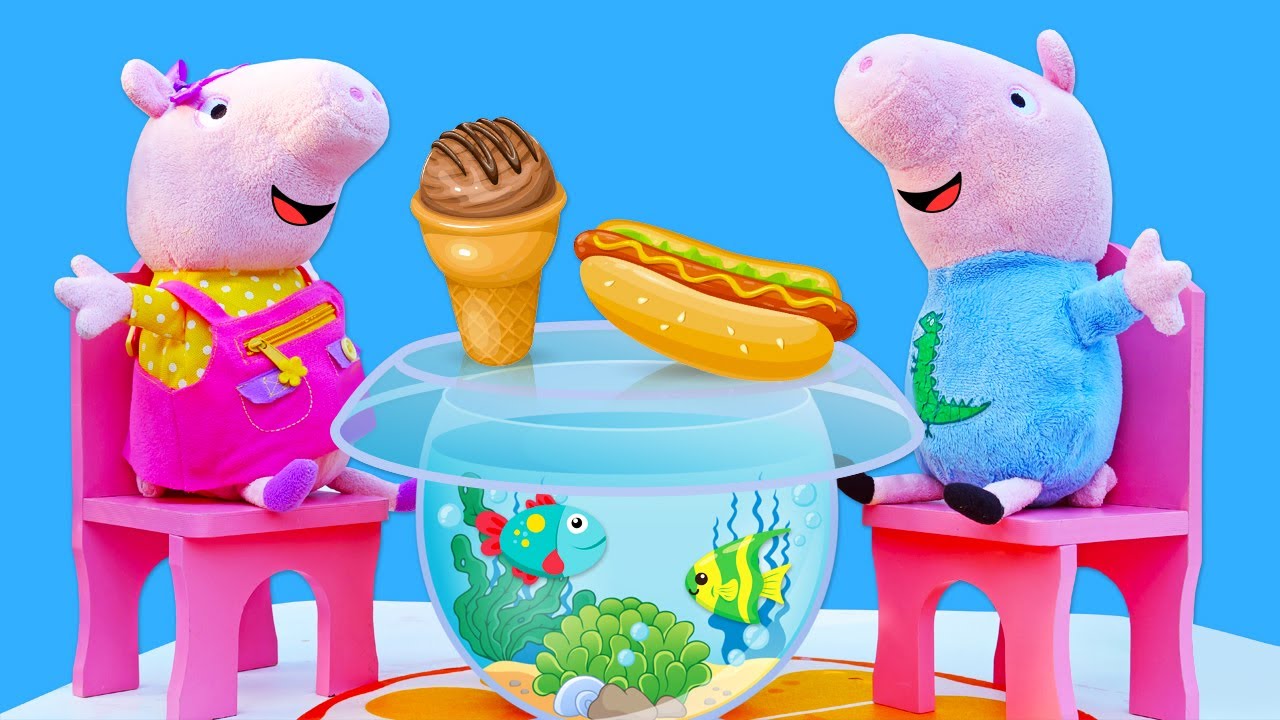 Peppa apre il caffè giocattolo! Giochi di cucina con i giocattoli di Peppa  Pig in italiano. 