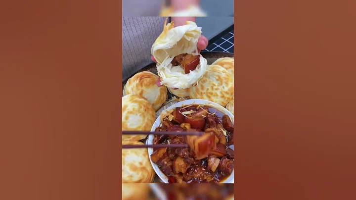 The pork chops are so fat and juicy that make the rougamo become much more delicious and yummy�