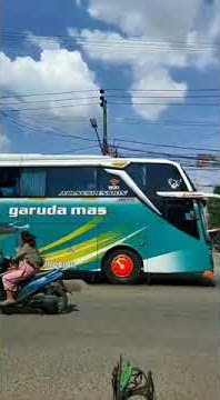 story wa bus garuda mas mbois
