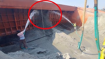 Unloading sand form ship barge unloading video unload sand from big barge ship 355 (09 Dec 2025)