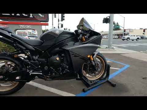 2014 Yamaha R1 / Walk Around / Start Up / Sound Clip