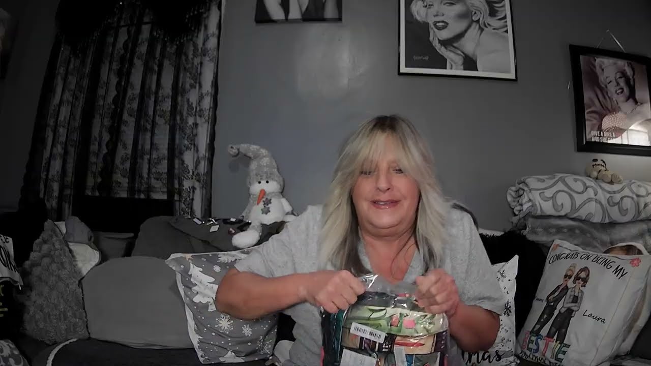 TEMU HAUL🟠THATS IT ME😍 AND TEMU #winter ❄️#temuhaul #storm🌬️🎐