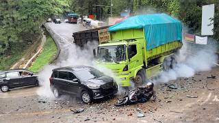 Terrifying Moments on the World's Extreme Roads