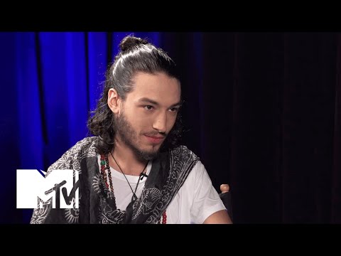 Ezra Miller Reveals Secrets Of ‘The Flash’ | MTV News