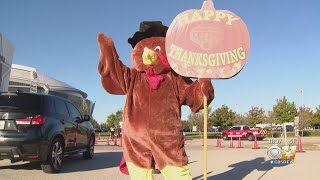 Tarrant Area Food Bank helps thousands of families with free Thanksgiving meals