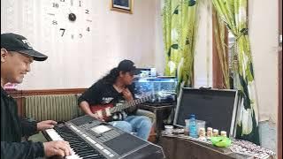 Tangan Palsu instrumen, live recording briping @sn_audiobandung8158