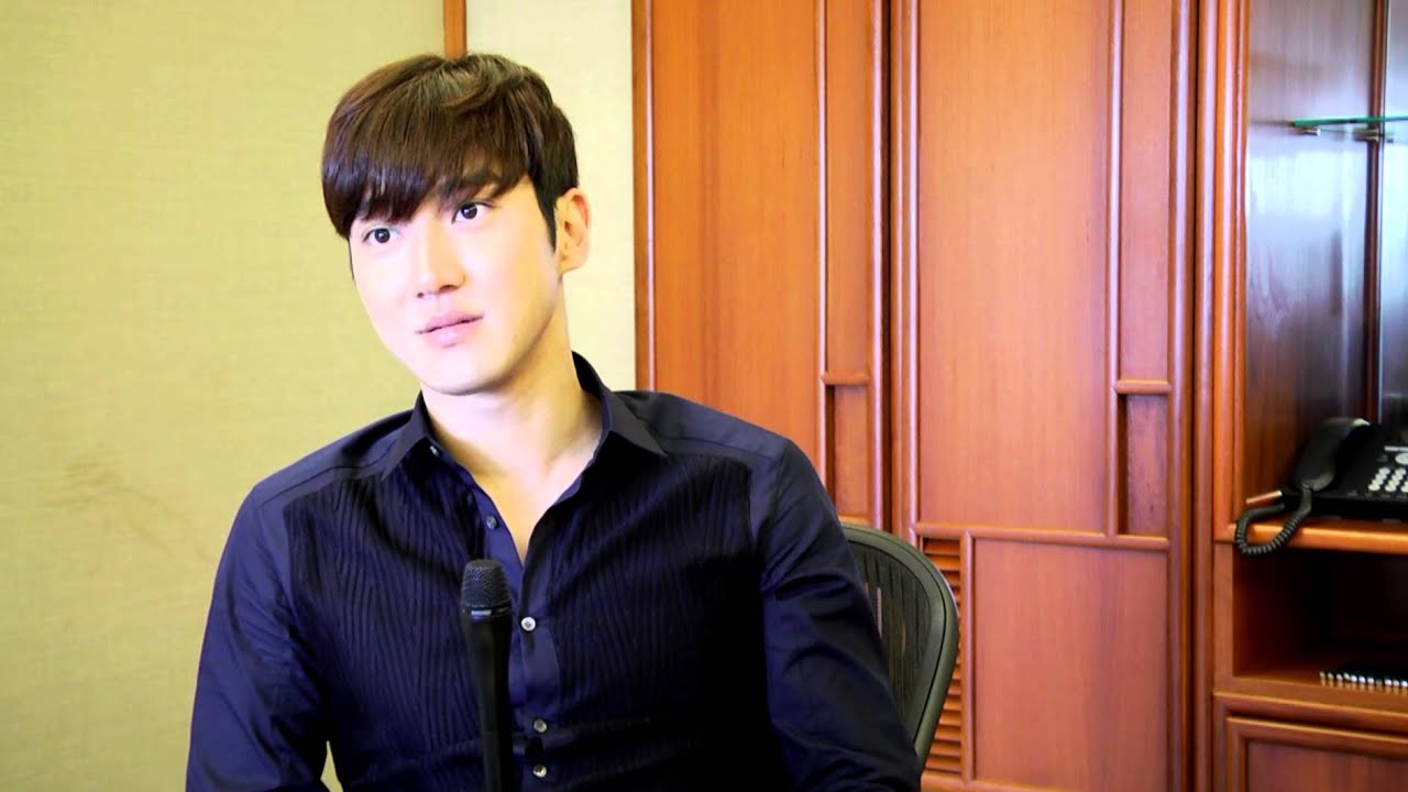 Siwon - Interview for Dragon Blade in Singapore 2015