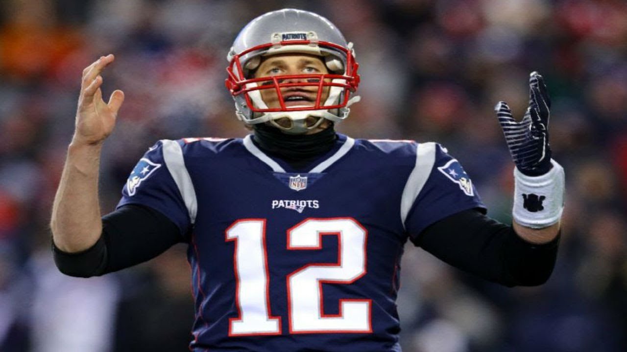 Tom Brady on hand: 'My season can't end on a handoff'