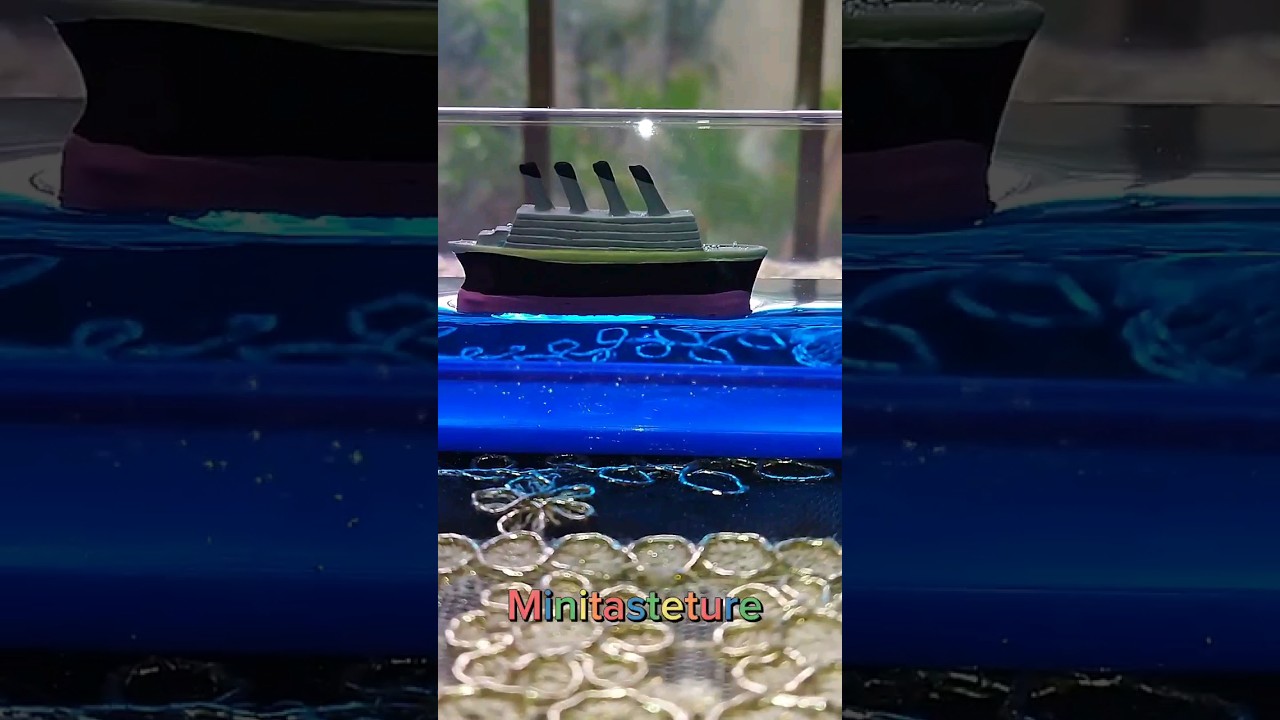 Cruise Ship Fluid Drift Bottle With Unsinkable Boat in a Box ⛵