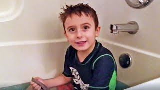 Taking a Bath with Magic Bath Crackles | Pop! Snap! Fizz!