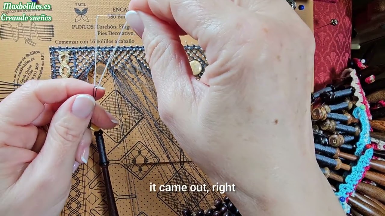 Vídeo 3 Bufanda 14 Poner abalorios planos