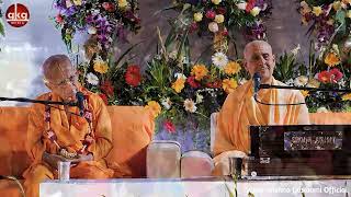Е.С. Радханатха Свами Махарадж прославляет Е.С. Гопал Кришна Госвами Махараджа, Пуна, 29.10.2023