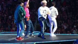 SHINee - View @ kcon16la 7/30