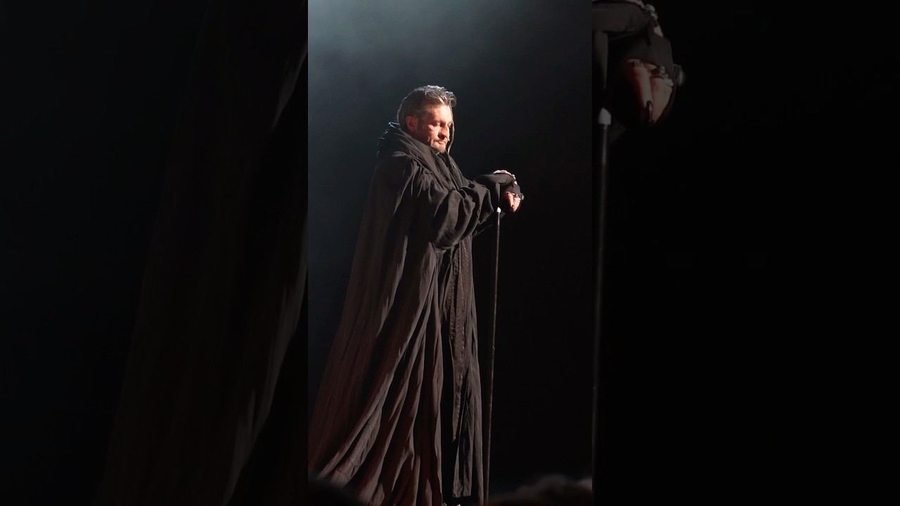 ВОЛАНД И ЕГО СВИТА. СПЕКТАКЛЬ «РОМАН» ТЕАТРА АРМИИ.