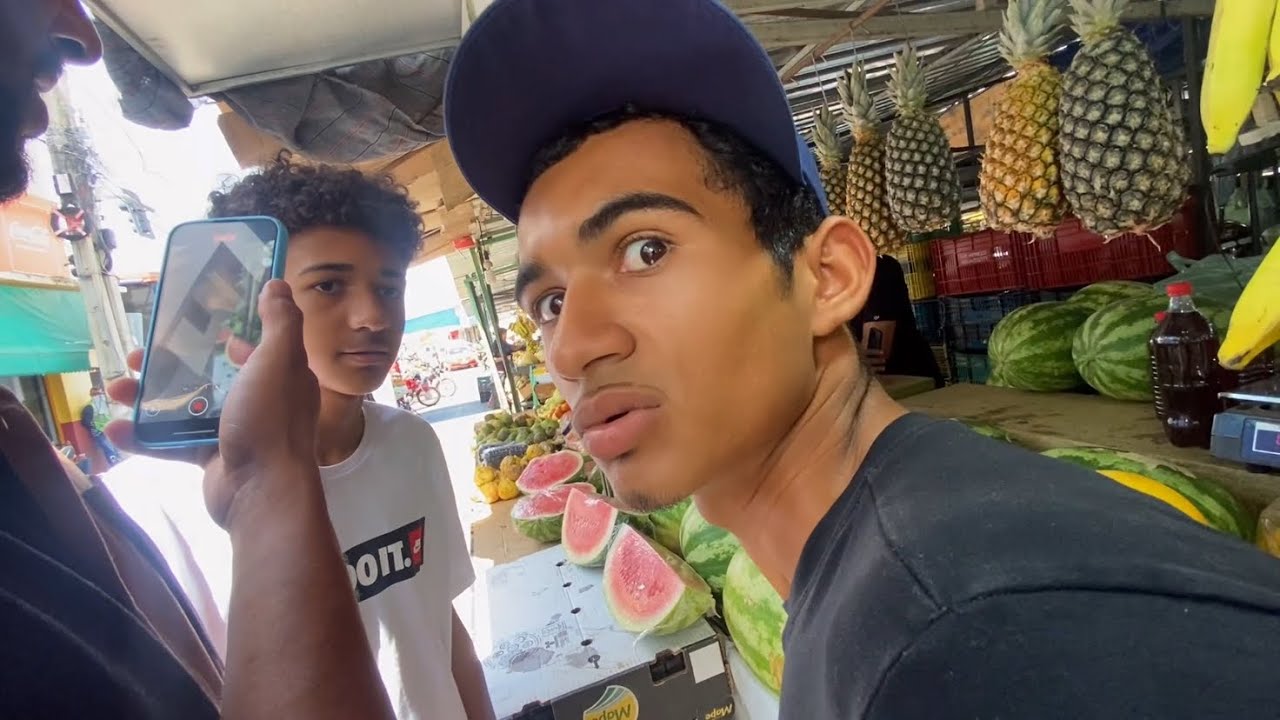 DUDU ARRUMA GRANDE C0NFUSÃO PARA O BRUTINHO NA FEIRA DE FRUTAS