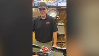HILARIOUS CHAOS at pizza place: WALK-IN two minutes BEFORE CLOSING Net Worth