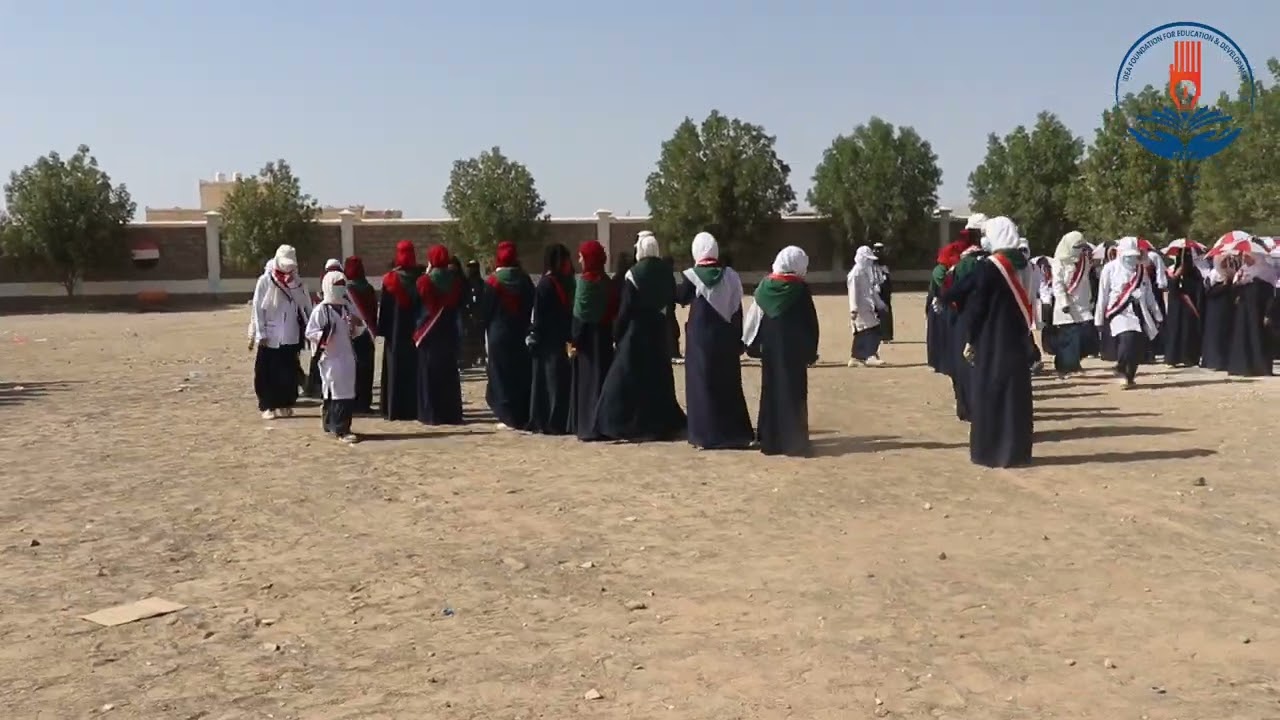 مدرسة رقية تقدم عرضًا مدرسيًا مميزًا يبرز إبداعات الطالبات في الرسم والكشافة وغيرها 