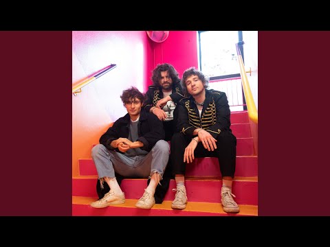 Putar Just like Idiots - Yoke Lore