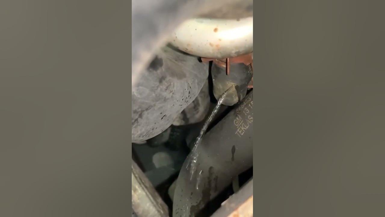 Vauxhall Astra Water Leak 💦 ytshorts shorts vauxhall astra 