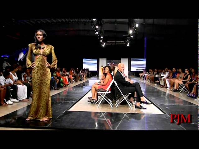 Lisa_Walton-2011-Collection-CFW .mpg