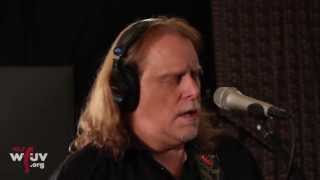 Warren Haynes  of Gov&#39;t Mule - &quot;Captured&quot; (Live at WFUV)